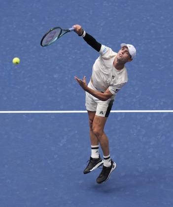 August 31, 2024: Christopher O Connell (AUS) loses to Jannik Sinner (ITA) 6-1, 6-4, 6-2 at the US Open being played at Billie Jean King National Tennis Center in Flushing, Queens, NY, {USA} Ã‚ Cal Media Flushing, Queens USA - ZUMAc04_ 20240831_zma_c04_285 Copyright: xGracexSchultzx