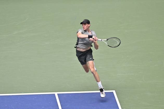 Tennis : Us Open 2024 - Jannik Sinner - Italie Tennis :Us Open 2024 - Usa - 31 08 2024 ChrysleneCaillaud Panoramic 