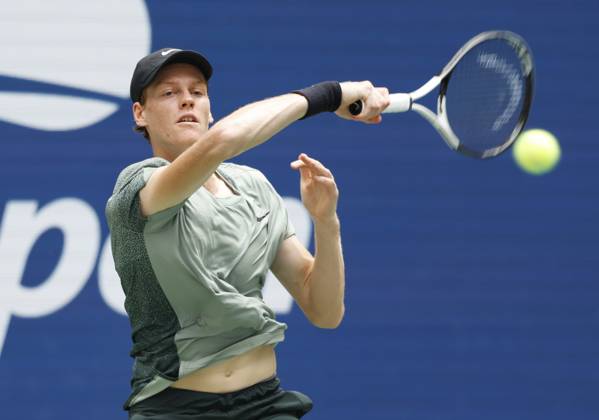 Jannik Sinner of Italy hits a forehand in the second set before defeating Christopher O Connell of Australia in the third round in Arthur Ashe Stadium of the 2024 US Open Tennis Championships in at the USTA Billie Jean King National Tennis Center on Saturday, August 31, 2024 in New York City.  NYP20240831102 JOHNxANGELILLO