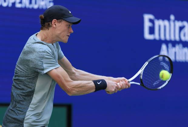 August 31, 2024, Flushing Meadows, New York, USA: Jannik Sinner hits a double backhand during Day 6 of his match against Christopher OÃ¢â‚¬â ¢Connell in the 2024 US Open held at the USTA Billie Jean King National Tennis Center on Saturday August 31, 2024 in the Flushing neighborhood of the Queens borough of New York City. JAVIER ROJAS PI Flushing Meadows USA - ZUMAp124 20240831_zaa_p124_081 Copyright: xJavierxRojasx