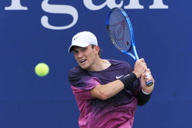 August 31, 2024, Flushing Meadows, New York, USA: Jack Draper hits a double backhand during Day 6 of his match Botic van de Zandschulp in the 2024 US Open held at the USTA Billie Jean King National Tennis Center on Saturday August 31, 2024 in the Flushing neighborhood of the Queens borough of New York City. JAVIER ROJAS PI Flushing Meadows USA - ZUMAp124 20240831_zaa_p124_112 Copyright: xJavierxRojasx