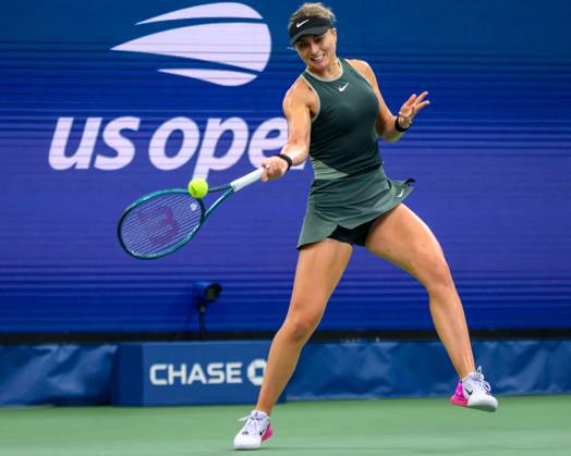 Paula Badosa (ESP) vs. Wafan Wang (CHN) during the 2024 US Open Tennis Championships at the USTA Billie Jean King National Tennis Center Featuring: Paula Badosa Where: Queens, New York, United States When: 01 Sep 2024 Credit: David Lobel INSTARimages EDITORIAL USE ONLY. NOT FOR USE BY NEWSPAPERS BASED IN THE UK. Copyright: xDavidxLobelx instar54084124