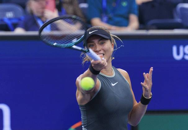 September 1, 2024, Flushing Meadows, New York, USA: Paula Badosa hits a forehand during Day 7 of her match against Yafan Wang in the 2024 US Open held at the USTA Billie Jean King National Tennis Center on Sunday September 1, 2024 in the Flushing neighborhood of the Queens borough of New York City. JAVIER ROJAS PI Flushing Meadows USA - ZUMAp124 20240901_zaa_p124_013 Copyright: xJavierxRojasx