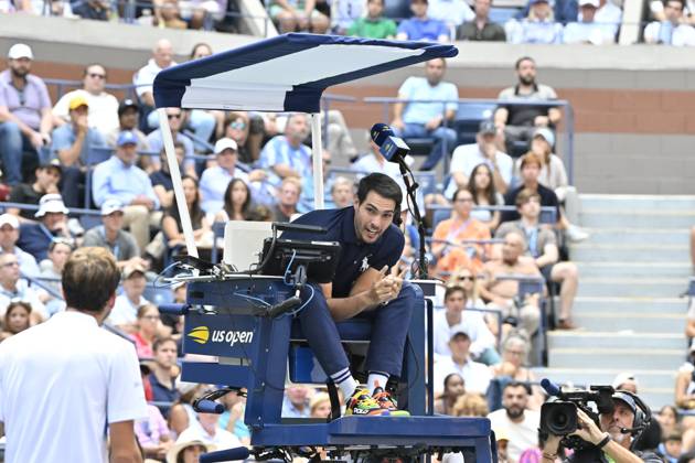 Tennis : Us Open 2024 - Arret du match quelques minutes pour raison de securite - Medvedev Borges Tennis :Us Open 2024 - Usa - 02 09 2024 ChrysleneCaillaud Panoramic 
