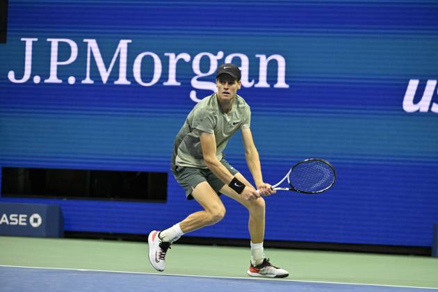 Tennis : Us Open 2024 - Jannik Sinner - Italie Tennis :Us Open 2024 - Usa - 02 09 2024 ChrysleneCaillaud Panoramic 