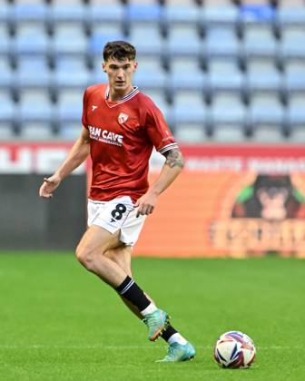 Bristol Street Motors Trophy Wigan Athletic v Morecambe Harvey Macadam of Morecambe passes the ball during the Bristol Street Motors Trophy match Wigan Athletic vs Morecambe at DW Stadium, Wigan, United Kingdom, 3rd September 2024 (Photo by Cody Froggatt News Images) Wigan DW Stadium Greater Manchester United, ManU Kingdom Copyright: xCodyxFroggatt NewsxImagesx