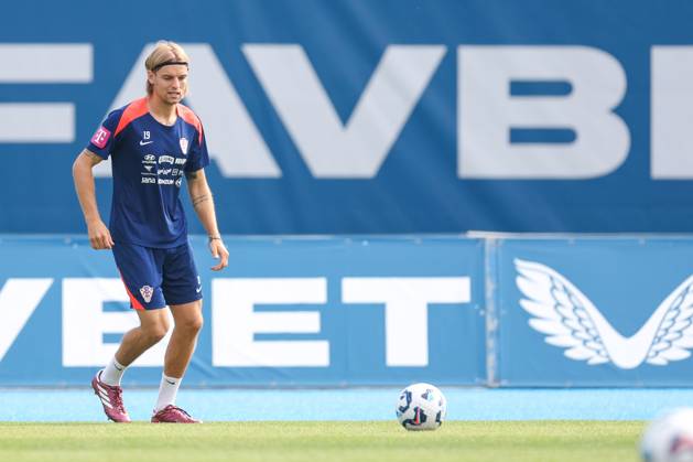Fußball, Nationalteam Kroatien, Training Croatia training session Borna Sosa of Croatia is seen during a Croatia training session ahead UEFA Natios League match against Portugal, at Marksimir Stadiun on September 4, 2024, in Zagreb, Croatia.  MatijaxHabljak PIXSELL
