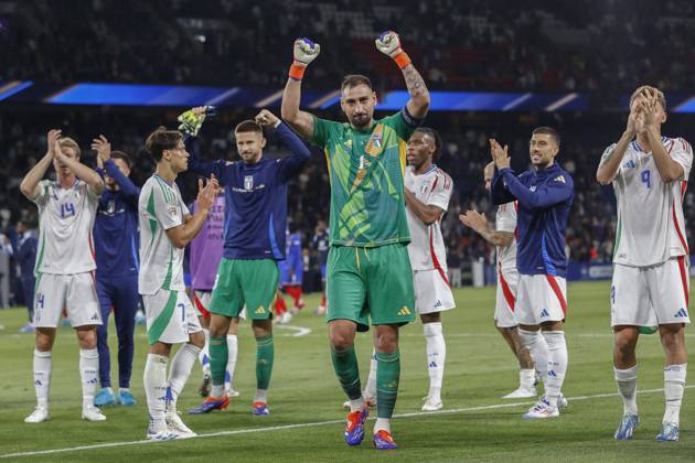 September 6, 2024, Paris, Paris, France: Gianluigi DONNARUMMA (GK) of ITALY in action during the UEFA Nationâ€⠢s League match between France and Italy at the Parc des Princes Stadium - on September 6 2024.Paris - France Paris France - ZUMAb253 20240906_zsp_b253_009 Copyright: xLoicxBaratouxx