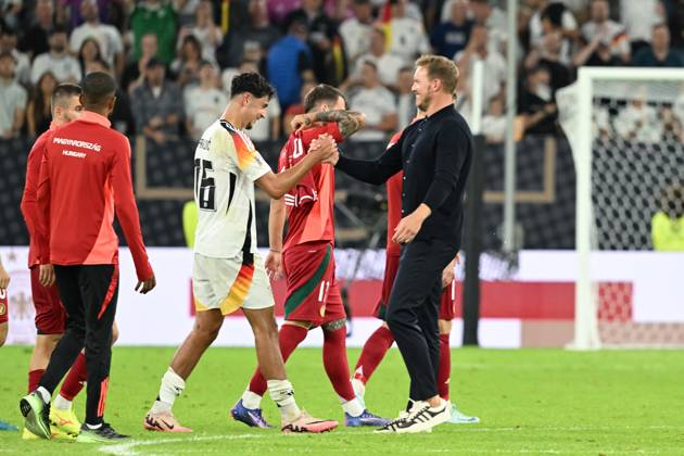 07 09 2024, xsltx, Football UEFA Nations League 2024, Germany Hungary emspor, v re Joy in the German team after the 5 0 against Hungary Julian Nagelsmann national coach German national team congratulates Aleksandar Pavlović German national team DFL DFB REGULATIONS PROHIBIT ANY USE OF PHOTOGRAPHS as IMAGE SEQUENCES and or QUASI VIDEO
