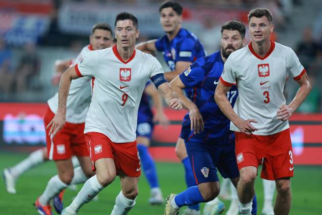 Croatia v Poland - UEFA Nations League 2024 25 League A Group A1 OSIJEK, CROATIA - SEPTEMBER 8: Players of Poland Robert Lewandowski and Pawel Dawidowicz and player of Croatia Bruno Petkovic in action during the UEFA Nations League 2024 25 League A Group A1 match between Croatia and Poland at on September 8, 2024 in Osijek, Croatia. DavorxJavorovic Pixsell
