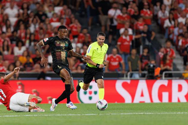 Andre Luiz seen during Liga Portugal game between teams of SL Benfica and CF Estrela Amadora at Estadio Da Luz (Maciej Rogowski) Lisbon Estadio Da Luz Portugal Copyright: xMaciejxRogowskix slbestrela-74