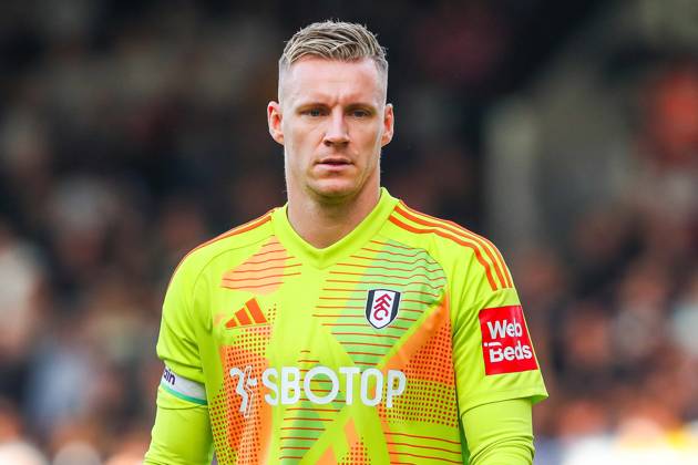 Premier League Fulham v West Ham United Bernd Leno of Fulham looks on during the Premier League match Fulham vs West Ham United at Craven Cottage, London, United Kingdom, 14th September 2024 (Photo by Izzy Poles News Images) London Craven Cottage Greater London United Kingdom Copyright: xIzzyxPoles NewsxImagesx