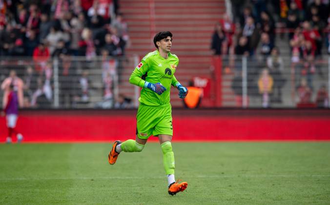 Football, 1. FC Union Berlin, talented goalkeeper Berkin Arslanogullari had his lower leg amputated