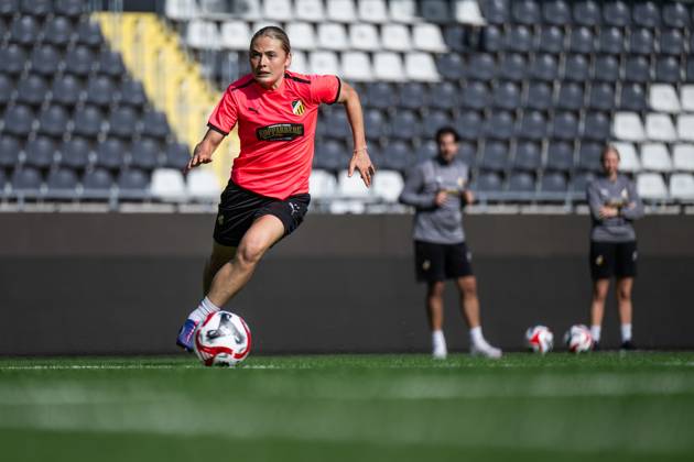 240917 Paulina Nyström during a training session with Häcken on September 17, 2024 in Gothenburg Photo Mathias Bergeld BILDBYRAN kod MB MB0963 fotboll football soccer fotball champions league träning practice training häcken dam bbeng Copyright: MATHIASxBERGELD BB240917MB031