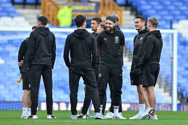 Carabao Cup Everton v Southampton Ben Brereton Diaz of Southampton all smiles as he shares a joke with his teammates as they inspect the pitch ahead of the Carabao Cup match Everton vs Southampton at Goodison Park, Liverpool, United Kingdom, 17th September 2024 (Photo by Cody Froggatt News Images) Liverpool Goodison Park Merseyside United Kingdom Copyright: xCodyxFroggatt NewsxImagesx