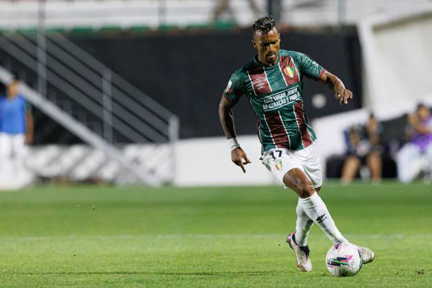 Luis Nani seen during Liga Portugal game between teams of CF Estrela Amadora and Boavista FC at Estadio Jose Gomes (Maciej Rogowski) Amadora Estadio Jose Gomes Portugal Copyright: xMaciejxRogowskix estrela-boavista-24-25-049