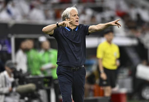AFC CHAMPIONS LEAGUE ELITE, AL RAYYAN FC V AL-HILAL SFC Al Hilal SFC head coach, Jorge Jesus reacts during the AFC Champions League elite west football match between Qatar s Al Rayyan SC and Saudi Arabia s Al-Hilal SFC at Ahmad Bin Ali Stadium in Al Rayyan, Qatar on September 17, 2024. DOHA Qatar Copyright: xNOUSHADx