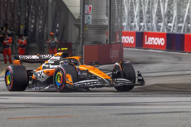 MARINA BAY, SINGAPORE: Lando Norris, racing for the McLaren F1 team during the 2024 Formula 1 Singapore Grand Prix at the Marina Bay Street Circuit in Marina Bay, Singapore