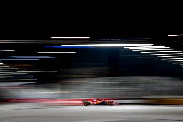 MARINA BAY, SINGAPORE: Carlos Sainz, racing for the Ferrari team during the 2024 Formula 1 Singapore Grand Prix at the Marina Bay Street Circuit in Marina Bay, Singapore