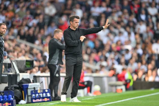 Fulham v Newcastle United Premier League 21 09 2024. Fulham manager Marco Silva (m) during the Premier League match between Fulham and Newcastle United at Craven Cottage, London, England on 21 September 2024. London Craven Cottage Greater London England Editorial use only DataCo restrictions apply See www.football-dataco.com , Copyright: xSimonxTraylenx PSI-20467-0022