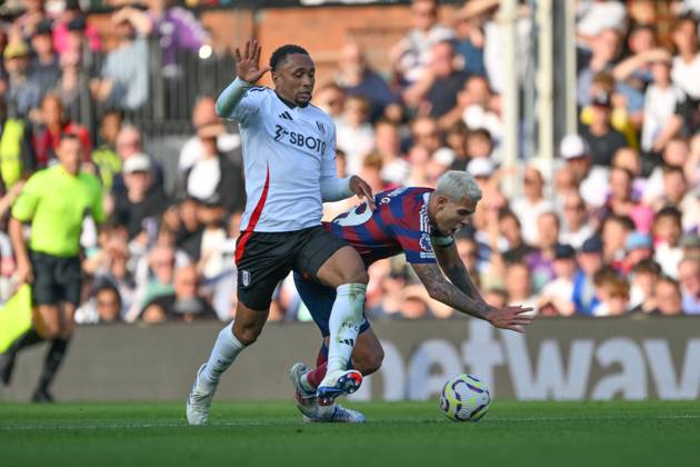 Fulham v Newcastle United Premier League 21 09 2024. Fulham midfielder Andreas Pereira (18) and Newcastle United midfielder Bruno Guimaraes (39) battles for possession during the Premier League match between Fulham and Newcastle United at Craven Cottage, London, England on 21 September 2024. London Craven Cottage Greater London England Editorial use only DataCo restrictions apply See www.football-dataco.com , Copyright: xSimonxTraylenx PSI-20467-0036