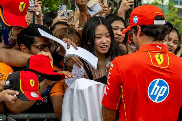MARINA BAY, SINGAPORE: Carlos Sainz, racing for the Ferrari team during the 2024 Formula 1 Singapore Grand Prix at the Marina Bay Street Circuit in Marina Bay, Singapore