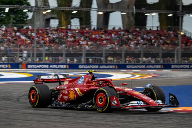 MARINA BAY, SINGAPORE: Carlos Sainz, racing for the Ferrari team during the 2024 Formula 1 Singapore Grand Prix at the Marina Bay Street Circuit in Marina Bay, Singapore