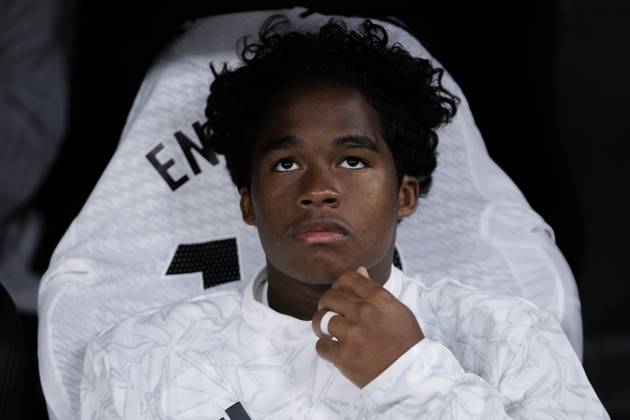 LA LIGA EA Sports - Real Madrid vs Espanyol MADRID, SPAIN - SEPTEMBER 21: Endrick of Real Madrid on the bench during the La Liga 2024 25 match between Real Madrid and Espanyol at Santiago Bernabeu Stadium. (Photo by Guillermo Martinez) Madrid Santiago Bernabà u Stadium Spain Copyright: xGuillermoxMartinezx