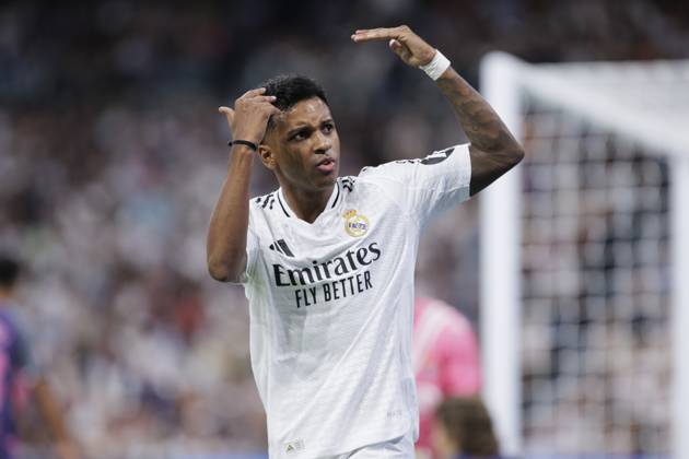 LA LIGA EA Sports - Real Madrid vs Espanyol MADRID, SPAIN - SEPTEMBER 21: Rodrygo Goes of Real Madrid reacts to a missed opportunity during the La Liga 2024 25 match between Real Madrid and Espanyol at Santiago Bernabeu Stadium. (Photo by Guillermo Martinez) Madrid Santiago Bernabà u Stadium Spain Copyright: xGuillermoxMartinezx