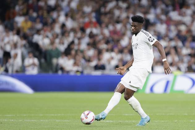 LA LIGA EA Sports - Real Madrid vs Espanyol MADRID, SPAIN - SEPTEMBER 21: Aurelien Tchouameni of Real Madrid in action during the La Liga 2024 25 match between Real Madrid and Espanyol at Santiago Bernabeu Stadium. (Photo by Guillermo Martinez) Madrid Santiago Bernabà u Stadium Spain Copyright: xGuillermoxMartinezx