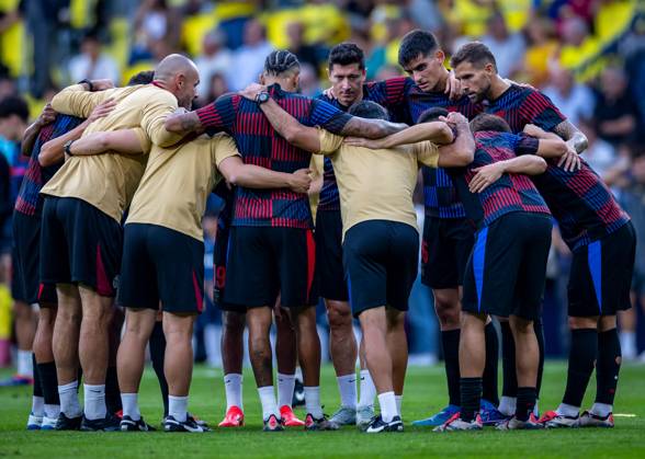 Soccer La Liga matchday 6 FC Villarreal FC Barcelona on 22 09 2024 at Estadio de la Ceramica in Villareal Players squad of FC Barcelona get together before the match xPGSx