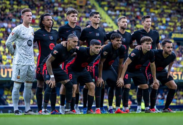 Soccer La Liga 6 Matchday FC Villarreal FC Barcelona on 22 09 2024 at Estadio de la Ceramica in Villareal Team photo Team photo FC Barcelona Back row f l n r Marc Andre ter Stegen Barcelona Jules Kounde Barcelona Sergi Dominguez Barcelona Gerard Martin Barcelona Inigo Martinez Barcelona Robert Lewandowski Barcelona Front row f l n r Raphiha Raphael Dias Belloli Barcelona Pedri Pedro Gonzalez Lopez Barcelona Lamine Yamal Barcelona Pablo Torre Carral Barcelona Eric Garcia Martret Barcelona xPGSx