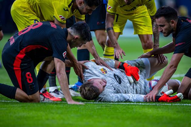Soccer La Liga matchday 6 FC Villarreal FC Barcelona on 22 09 2024 at Estadio de la Ceramica in Villareal Marc Andre ter Stegen Barcelona injured on the ground xPGSx