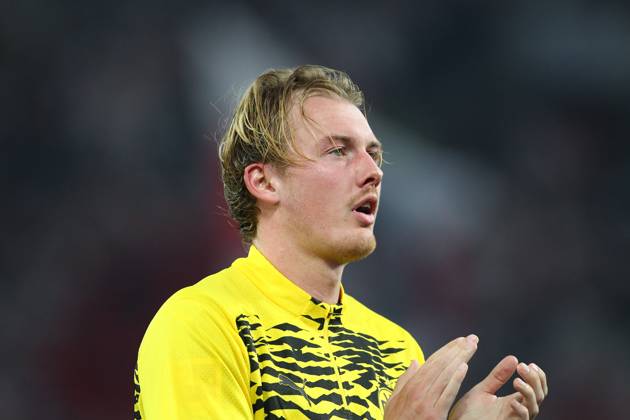 Julian Brandt am Ende des Spiel , VfB Stuttgart - Borussia Dortmund , Bundesliga - Spieltag 4 , Fußball , in der MHP Arena Stadion, Stuttgart, Baden-Württemberg, Deutschland . September 22, 2024 - Photo: Davide Elias - Ipa Photo Pressefoto DENL Copyright: xx