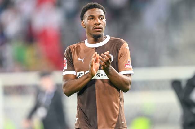 Soccer 1 Bundesliga FC St Pauli RB Leipzig on 22 09 2024 at Millerntor Stadium in Hamburg Oladapo Afolayan St Pauli after the match MT