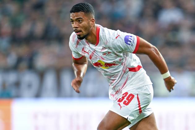 Soccer 1 Bundesliga FC St Pauli RB Leipzig on 22 09 2024 at the Millerntor Stadium in Hamburg Benjamin Henrichs RB Leipzig MT