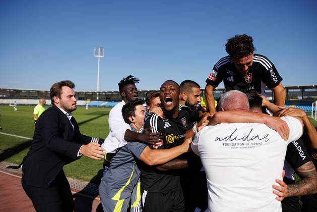 Liga Portugal game between Casa Pia AC Vs Moreirense FC in Rio Maior, Portugal - 14 Sept 2024 A team of Casa Pia celebrate after a goal from Raul Gonzalez Garcia during Liga Portugal game between teams of Casa Pia AC and Moreirense FC at Estadio Municipal Rio Maior. Final Score: Casa Pia 3 : 1 Moreirense FC. Rio Maior Portugal Copyright: xMaciejxRogowskix xSOPAxImagesx MROGOWSKI_casapiamoreirense2425-27