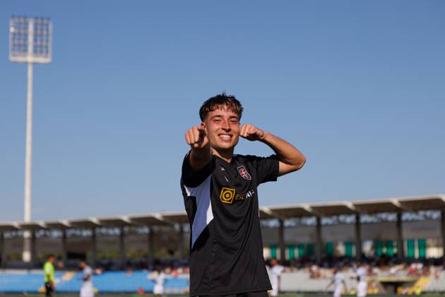Liga Portugal game between Casa Pia AC Vs Moreirense FC in Rio Maior, Portugal - 14 Sept 2024 Raul Garcia Gonzalez (Casa Pia AC) celebrates after scoring goal during Liga Portugal game between teams of Casa Pia AC and Moreirense FC at Estadio Municipal Rio Maior. Final Score: Casa Pia 3 : 1 Moreirense FC. Rio Maior Portugal Copyright: xMaciejxRogowskix xSOPAxImagesx MROGOWSKI_casapiamoreirense2425-28