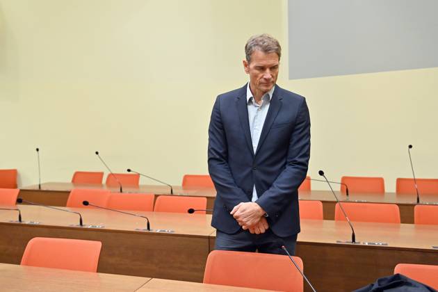 Jens Lehmann, single picture, cropped single motif, half figure, half figure Regional Court Munich II Criminal proceedings against Jens Lehmann on suspicion of insulting and a on 27 09 2024, appeal,
