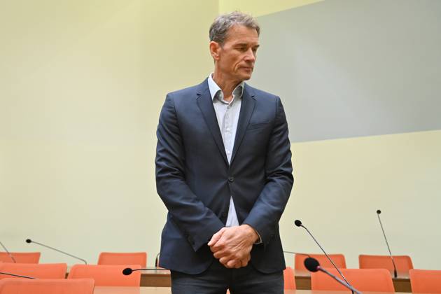 Jens Lehmann, single image,cropped single motif,half figure,half figure Regional Court Munich II Criminal proceedings against Jens Lehmann on suspicion of insulting and a on 27 09 2024,appeal,