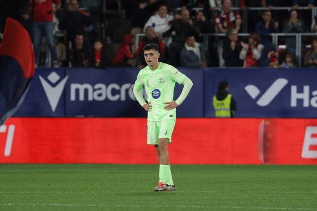 Spain - LaLiga EA Sports - CA Osasuna vs FC Barcelona, Barca - 28 09 2024 SPAIN, PAMPLONA, SEPTEMBER 28. Pedri of FC Barcelona looks dejected during LaLiga EA Sports football match between CA Osasuna and FC Barcelona at Estadio El Sadar on September 28, 2024 in Pamplona, Spain. Photo by Manuel Blondeau AOP.Press Pamplona El Sadar Stadium Navarra Spain Copyright: x ManuelxBlondeau AOP.Pressx AOP20240928 0004