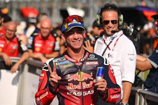 ACOSTA Pedro (spa), Tech3 GasGas Factory Racing, GasGas RC16, portrait, celebrating his second place during the 2024 MotoGP Pertamina Grand Prix of Indonesia on Pertamina Mandalika International Street Circuit from September 27 to 29, in Central Lombok, Indonesia - MOTO - MOTO GP - GRAND PRIX OF INDONESIA 2024 DPPI Panoramic 2024 15 GP Indonesia 91395