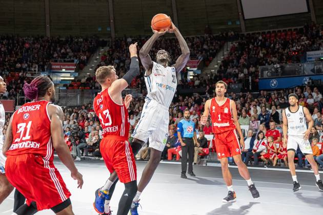 Andreas Obst 13 FC Bayern Basketball , Kur Kuath 23 Veolia Hamburg Towers , Oscar da Silva 1 FC Bayern Basketball , FC Bayern Basketball vs Veolia Hamburg Towers, BBL, 2 Matchday, 29 09 2024 Munich Bavaria Germany Copyright: xkolbert-press UlrichxGamelx