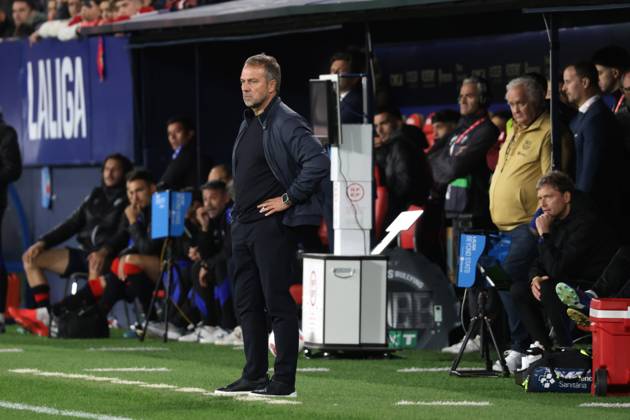 Spain - LaLiga EA Sports - CA Osasuna vs FC Barcelona, Barca - 28 09 2024 SPAIN, PAMPLONA, SEPTEMBER 28. Hansi Flick Head Coach of FC Barcelona during LaLiga EA Sports football match between CA Osasuna and FC Barcelona at Estadio El Sadar on September 28, 2024 in Pamplona, Spain. Photo by Manuel Blondeau AOP.Press Pamplona El Sadar Stadium Navarra Spain Copyright: x ManuelxBlondeau AOP.Pressx AOP20240928 55