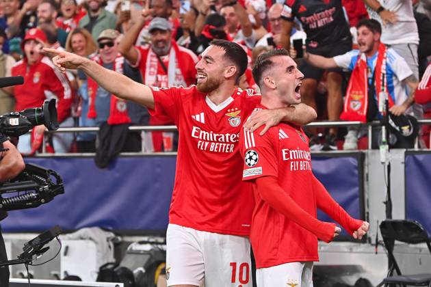 Portugal, Lisbon 2 October 2024 Uefa Champions League phase 2024 25 Matchday 2, S L Benfica Atletico de Madrid v l , Orkun Kokcu S L Benfica and Kerem Aktürkoglu S L Benfica Torjubel, Goal celebration, celebrate the goal Copyright: JoaquimxFerreira