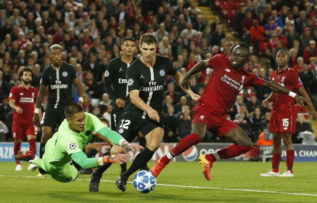 Liverpool v Paris Saint-Germain - UEFA Champions League - Group C - Anfield September 18, 2018 - Liverpool, United Kingdom - Liverpool midfielder Sadio Mane pressures PSG goalkeeper Alphonse Areola during the UEFA Champions League - Group C match at the Anfield Stadium, Liverpool. Picture date 18th September 2018. Picture credit should read: Andrew Yates Sportimage Liverpool United Kingdom EDITORIAL USE ONLY Copyright: xx ZUMA-20180918_zaf_si1_055.jpg AndrewxYatesx csmphototwo436459