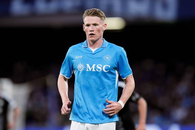 SSC Napoli v Como 1907 - Serie A Enilive Scott McTominay of SSC Napoli looks on during the serie Serie A Enilive match between SSC Napoli and Como 1907 at Stadio Diego Armando Maradona on October 4, 2024 in Naples, Italy Naples Stadio Diego Armando Maradona Naples Italy Copyright: xGiuseppexMaffiax SerieA_Napoli-Como_041024_BRU6959