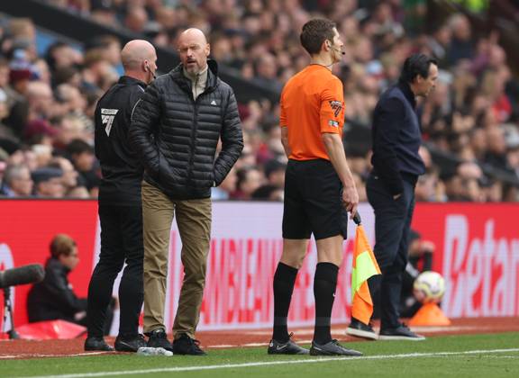 Football - 2024 2025 Premier League - Aston Villa vs Manchester United, ManU - Villa Park - Sunday 6th October 2024 Manchester United manager Erik ten Hag looks dejected