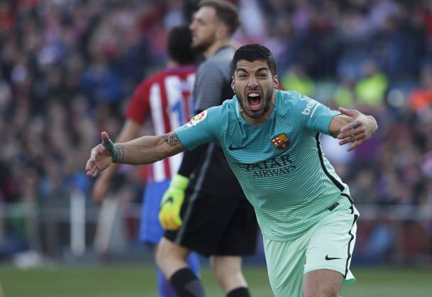 Atlà tico de Madrid v Barcelona - La Liga MADRID, SPAIN - FEBRUARY 26:Luis Suarez of FC Barcelona, Barca celebrates a goal during the Spanish League 2016 17 match between Atletico de Madrid and Barcelona, at Vicente Calderon Stadium in Madrid on February 26, 2017. (Photo by Guillermo Martinez) Madrid Vicente Calderon Stadium Spain Copyright: xGuillermoxMartinezx