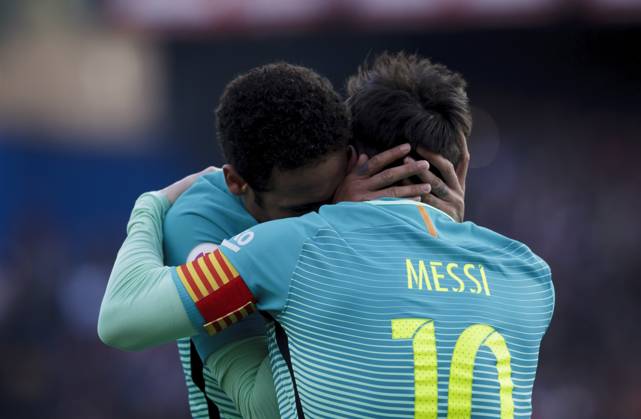 Atlà tico de Madrid v Barcelona - La Liga MADRID, SPAIN - FEBRUARY 26:Lionel Messi of FC Barcelona, Barca and Neymar Jr celebrates a goal during the Spanish League 2016 17 match between Atletico de Madrid and Barcelona, at Vicente Calderon Stadium in Madrid on February 26, 2017. (Photo by Guillermo Martinez) Madrid Vicente Calderon Stadium Spain Copyright: xGuillermoxMartinezx